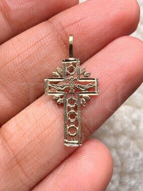 14K Yellow Gold Religious Cross Pendant